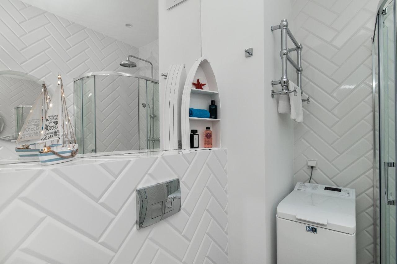 Yacht Park Premium Apartment Sea View グディニャ エクステリア 写真