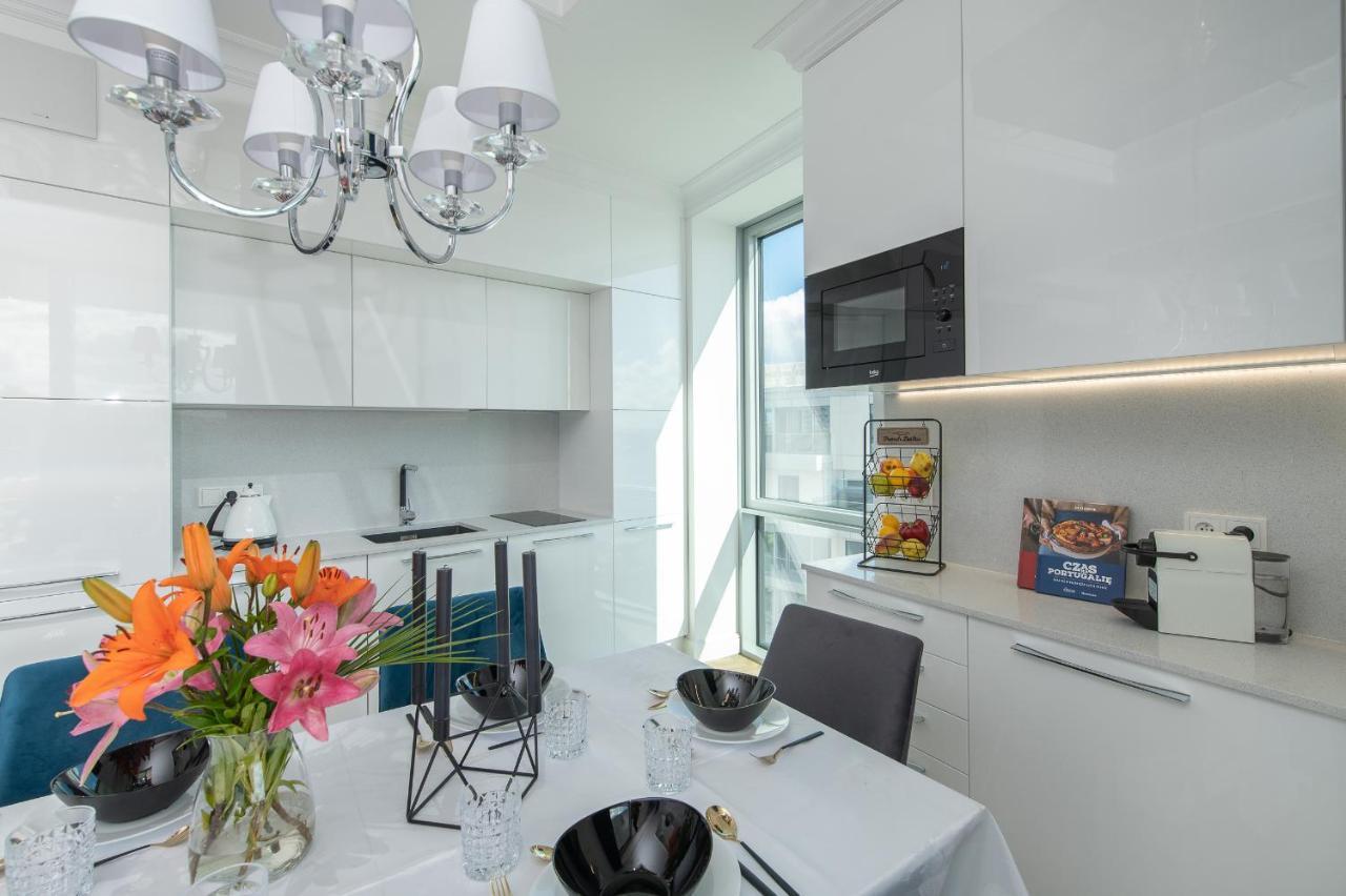 Yacht Park Premium Apartment Sea View グディニャ エクステリア 写真